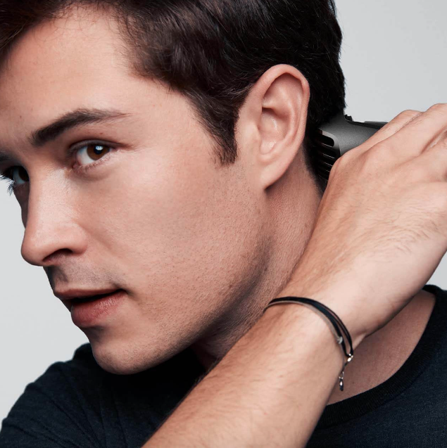 Braun%20All-in-One%20trimmer%203%20for%20Face,%20Hair,%20and%20Body,%20Black%206-in-1%20styling%20kit,%20MGK3225%20-%20Image%204