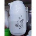 Original Vitamin Hot And Cold Vacuum Flask Thermos - Pure Plastic Body With Double Glass - 1000 ML. 