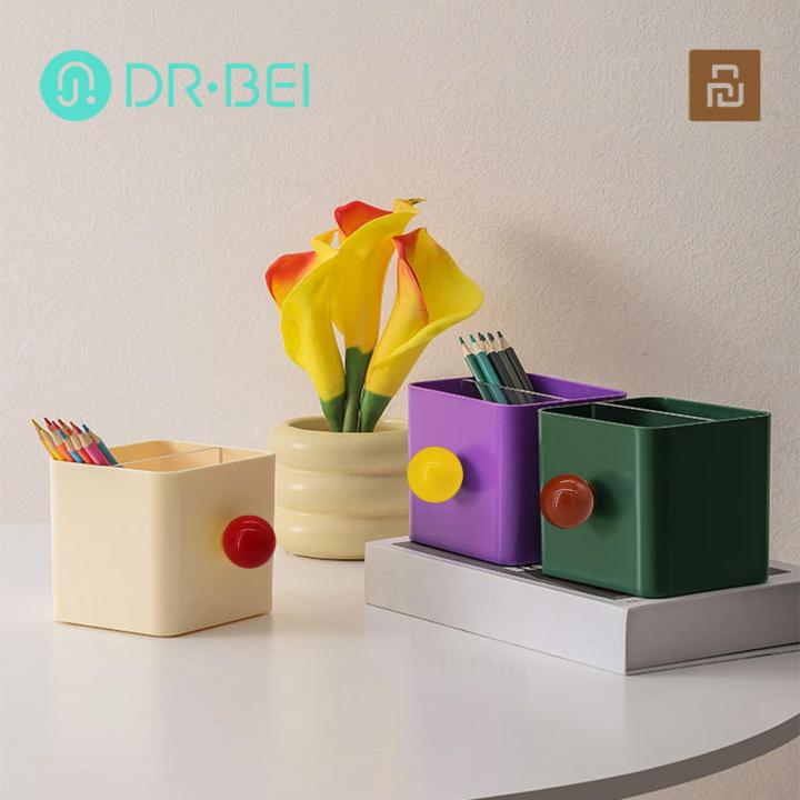 Versatility: This means they can be used for a variety of storage purposes, such as storing pens, makeup tools, and household items.