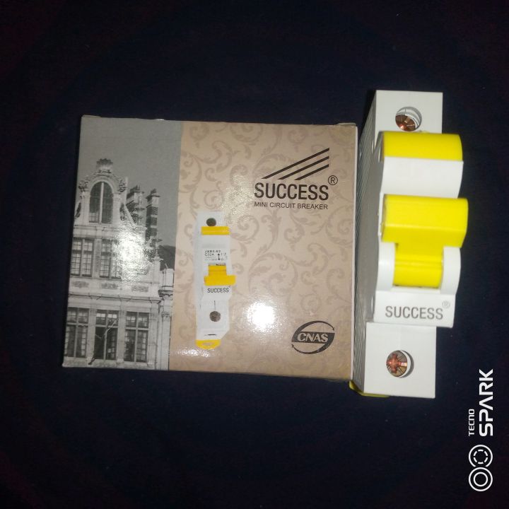 Single%20Pole%20Circuit%20Breaker%2016A%20-%20Image%203