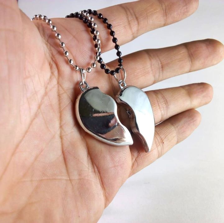 Antique%20Broken%20Heart%20Shaped%20Silver%20Magnet%20Locket%20with%20Black%20and%20Silver%20Chain%20For%20Boys%20&%20Girls%20-%20Image%202