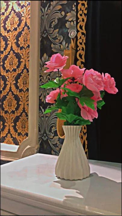 Unbreakable%20Plastic%20Flower%20Vase%206.5%20Inches%20Height%203%20Inches%20Diameter%20Durable%20Home%20Decor%20-%20Image%208