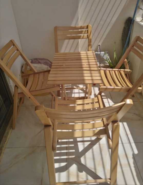 Solid%20Beech%20Wood%20Foldable%204-Chairs%20with%20Table%20-%20Image%204