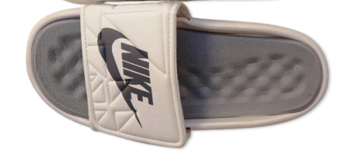 Nike%20Slippers%20For%20men%20and%20women%20-%20Image%204