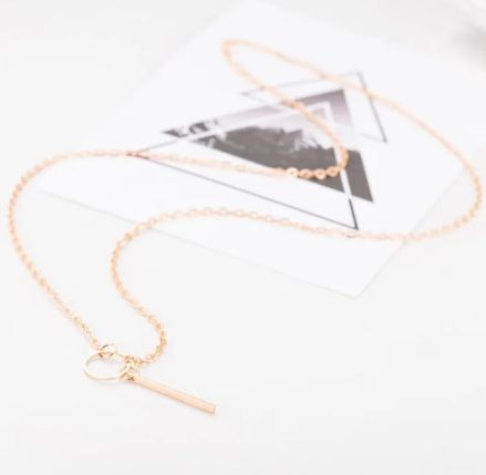 Exclusive%20Golden%20Long%20Strip%20Pendant%20Necklace%20For%20Women%20-%20Golden%20-%20Image%204