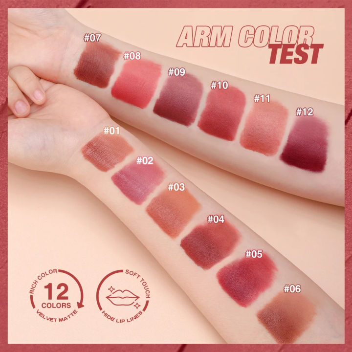 O.TWO.O%20Pick%20Me%20Up%20Lipgloss%20-%20Image%203