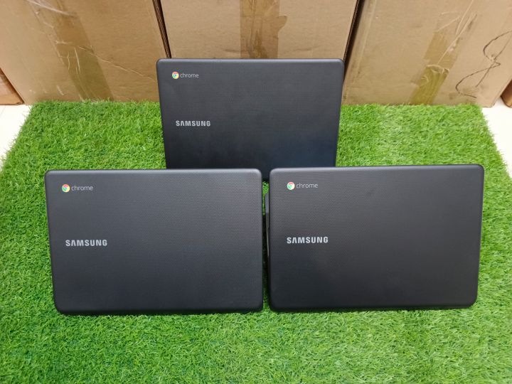Samsung%20Chromebook%20500C%20-%20Celeron%20processor%20-%204gb%20Ram%20-%2016GB%20SSD%20-%2011.6"%20screen%20-%20Playstore%20supported%20-%20Image%203