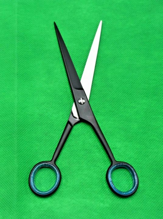 Professional%20Barber%20Shears%20Kit%20Personal%20Use%20Tools-%20Hair%20Cutting%20Scissors%20Set%20for%20Hairdresser/Hair%20Salon,%20Thinning/Texture%20Hairdressing%20Haircut%20Shear%20for%20Beautician%20,Straight%20Razor,%20with%20Case%20And%20Combination%20Of%20Best%20Tools%20For%20Barber%20Hair%20Removal%20-%20Image%203