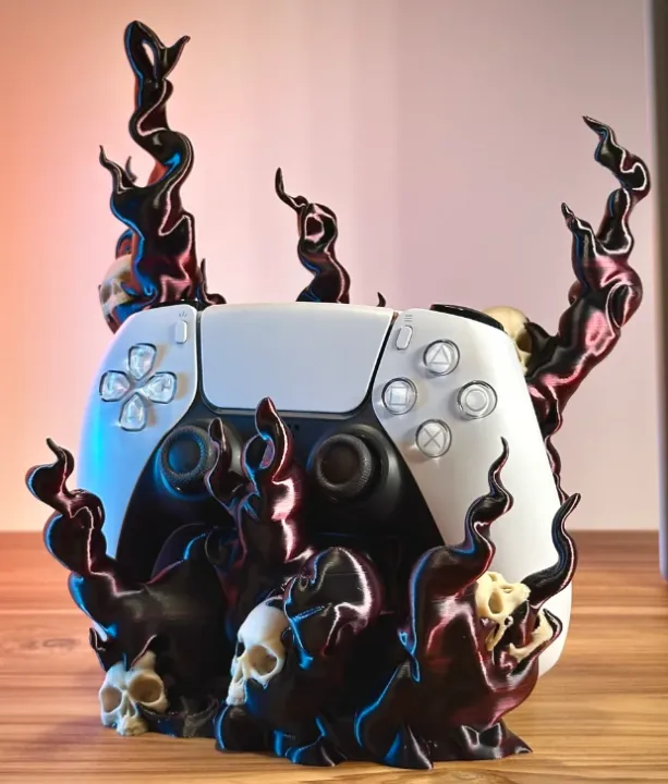 Spooky%20Controller%20Stand%20-%20PlayStation/Xbox%20Switch%20Halloween%20Scary%20Controller%20Stand%20Compatible%20for%20all%20Controllers%20and%20PC%20Controllers,%20Unique%20Halloween%20Desk%20Organizer%20for%20Gamers%20-%20Image%202