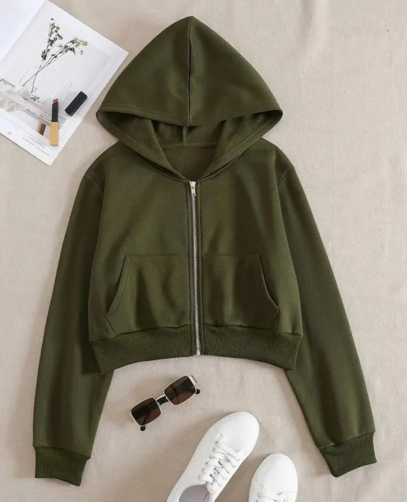 Women's%20Fleece%20Zipper%20Crop%20Hoodie%20-%20Stylish%20and%20Warm%20-%20All%20Colors%20Available%20-%20Image%204