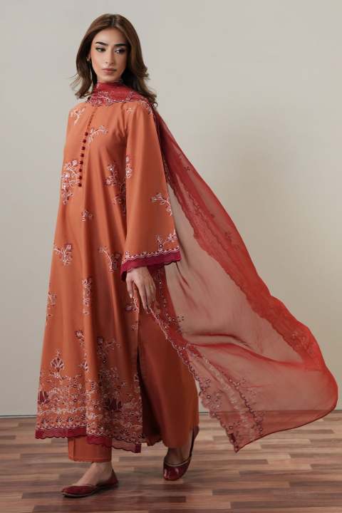 Cross%20Stitch%20-%20SCARLET%20EMBER-3PC%20EMBROIDERED%20SUIT%20-%20Cambric%20Edit%20%20-%20For%20Women%20-%20Image%204