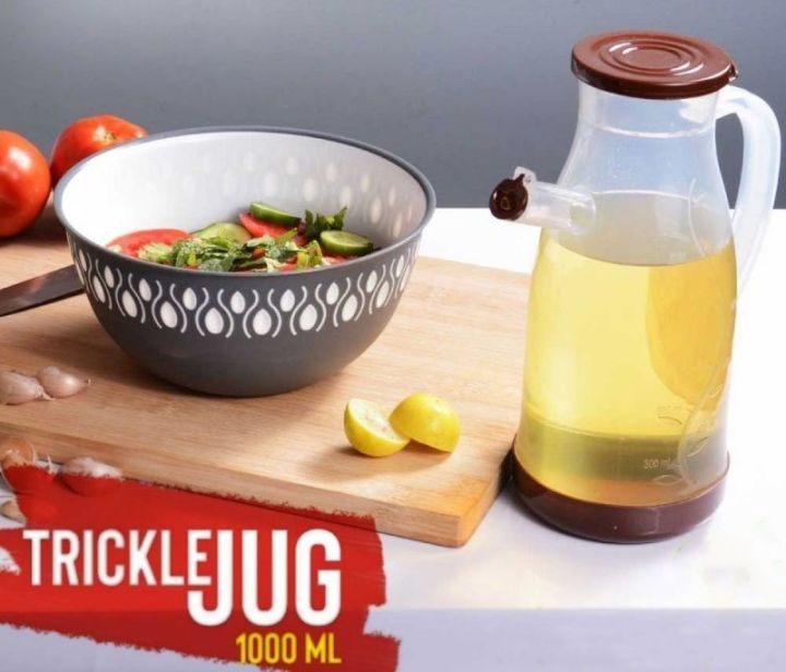 Plastic%20Oil%20Jug%20(1000%20ml)%20%7C%20Liquid%20Container%20for%20Oil%20with%20Measuring%20Scale%20-%20Image%204