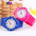 SKMEI Fashion Children Casual Girls Boys Waterproof Jelly Clock Watches for Kids 1043. 