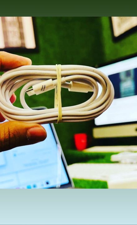 %EF%A3%BF%20MacBook%20Pro%20m1%20(16-inch,%202021)%20Display:%2016%20inches%20-%20Space%20Grey%20-%20Image%204