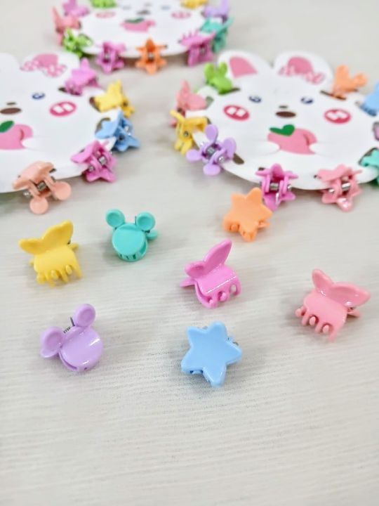 3%20Cute%20Mini%20Hair%20Clip%20Cards%20for%20Girls%20%7C%20Star,%20Butterfly%20&%20Bear%20Shaped%20Hair%20Claws%20%7C%2030pcs%2010%20-%2012mm%20Small%20Hair%20Accessories%20for%20Kids%20&%20Daily%20Use%20-%20Image%202