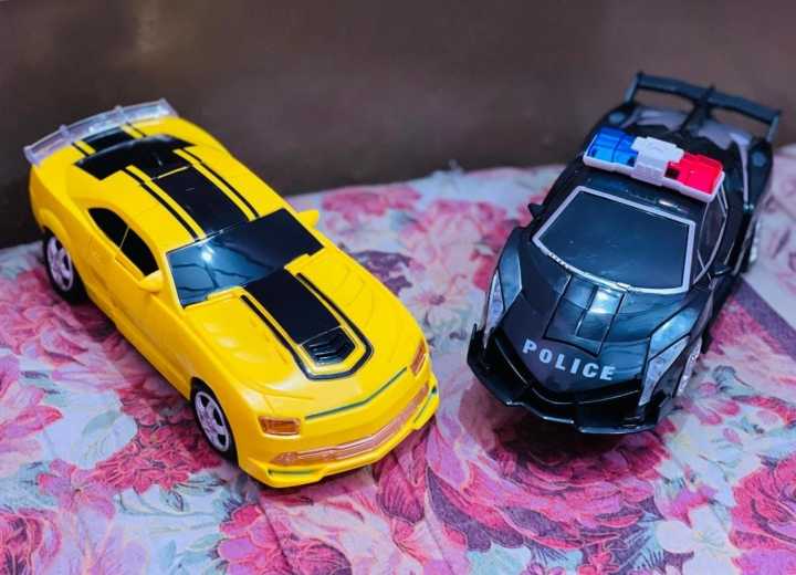 Transformer%20Mini%20Police%20Robot%20Car%20Toy%20For%20Kids%20-%20Image%206