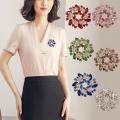 【HOT】 2022 New Crystal Rhinestone Flower Brooches Pins Women Clothes Scarf Buckle Garment Accessories Fashion Jewelry Gifts 2021 New. 