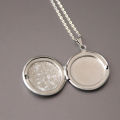 1pc Carved Designs Round Photo Frame Pendant Necklace Stainless Steel Charms Locket Necklaces Women Men Fashion Memorial Jewelry. 