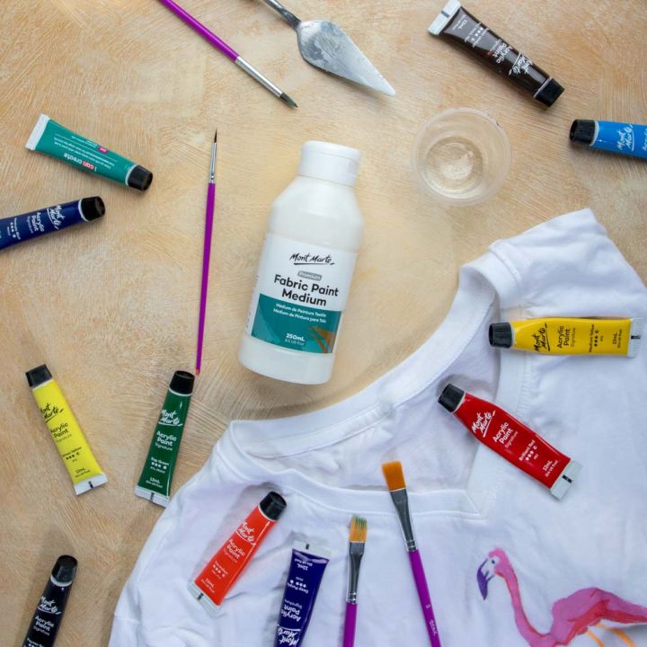 Mont%20Marte%20Fabric%20Paint%20Medium%20Premium%20250ml%20(8.5%20US%20fl.oz)%20MAMD0017%20-%20Image%207