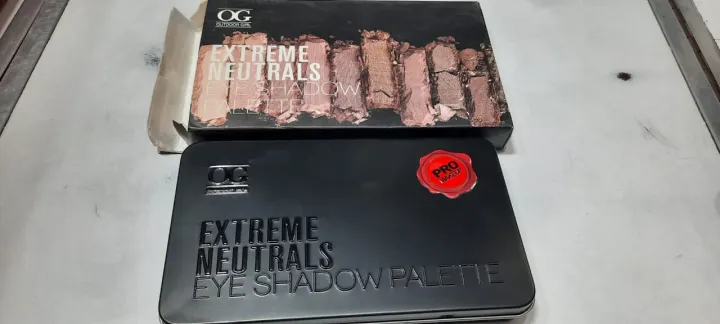 OG%20COSMETICS%20EYESHADOW%20PALETTE%20signature%20matte,%20duo%20chrome,%20metallic,%20and%20chroma%20crystal%20finishes.%20-%20Image%202