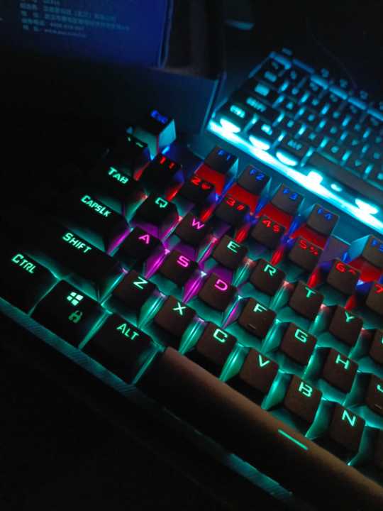 Budget%20Gaming%20Setup%20includes%20FULLY%20MECHANICAL%20RGB%20CHANGING%20KEYBOARD%207.1%20NOISE%20CANCELLATION%20HEADPHONE%20RGB%20GAMING%20MOUSEPAD%20RGB%20GAMING%20MOUSE%20FULLY%20FUNCTIONAL%20-%20Image%204