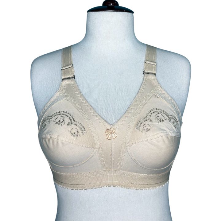 Premium Capri Bra For girls - 4 Hooks Bra With Wide Support belt | Daraz.pk