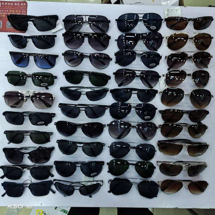 Halloween Men's sunglasses mixed batch metal sunglasses wholesale classic sunglasses stall e-commerce glassesDolls Accessories