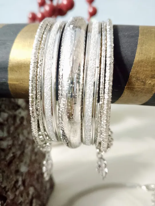 Elegant%20Silver%20Jewelry%20Combo%20Set%20for%20Women%20%7C%20Jewelry%E2%80%93%20Necklace,%20Earrings%20&%202%20Sets%20of%20Bangles%20%7C%20Stylish%20Party%20Wear%20Fashion%20Set%20%7C%20Gift%20Set%20for%20Girls%20&%20Ladies%20-%20Image%203