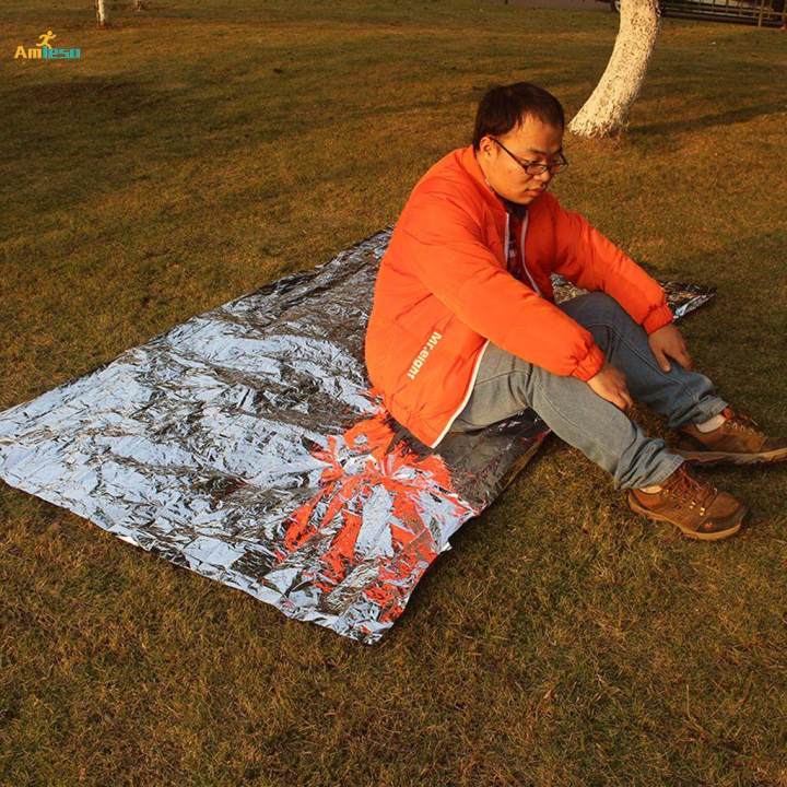 Emergency%20Survival%20Blanket%20Waterproof%20Heat%20Reserve%20Reflective%20Blanket%20-%20Image%203