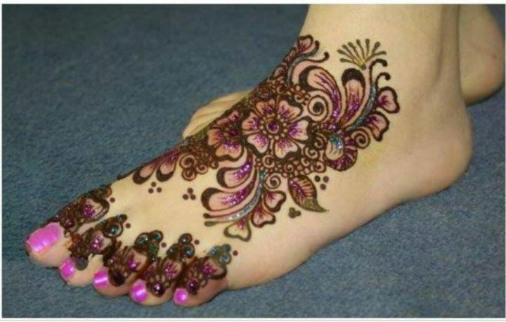 1%20Glitter%20Mehndi%20cone%20available%20in%20different%208%20colours%20-%20Image%203