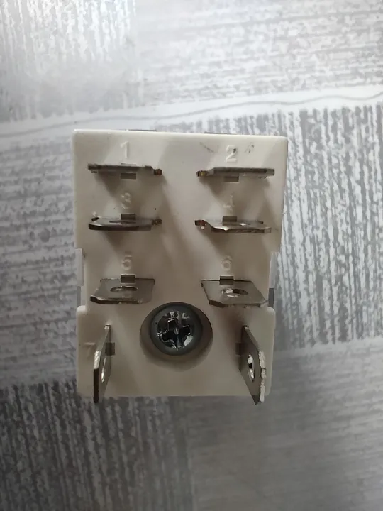 Original%20220v%208%20pin%20AC%20coil%20Relay%2010%20Ampere.%20-%20Image%202