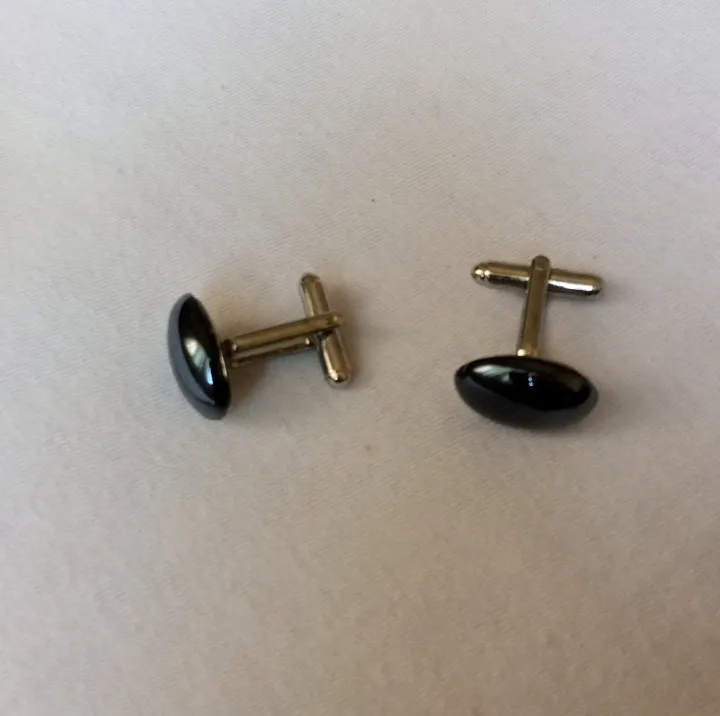 Luxury%20Crystal%20Cufflink%20oval-Nug%20Cufflinks%20Stud%20For%20Men%20-%20black%20-%20Image%207