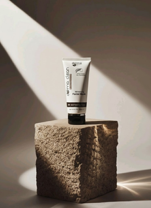 Derma%20Clean%20Whitening%20Facial%20Mask%203D%20Skin%20Brightening%20for%20All%20Skin%20Types%20120ml%20-%20Image%206