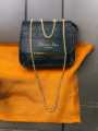 LADIE DOUBLE CHAIN SHOULDER BAG. 