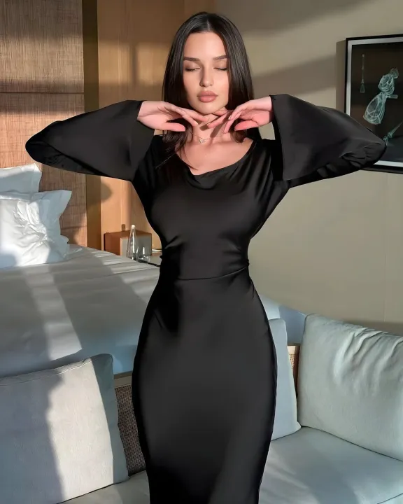 Elegant%20Long%20Western%20BodyCon%20Maxi%20Dress%20-%20Silk%20Party%20Wear%20BodyCon%20Maxi%20Dresses%20For%20Women%20-%20Image%205