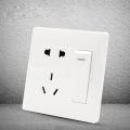 【Sunflower EGR】1PCS YT1801 Flush Receptacle Five hole socket+One Button Double Control Switch 86*86MM Outlet. 