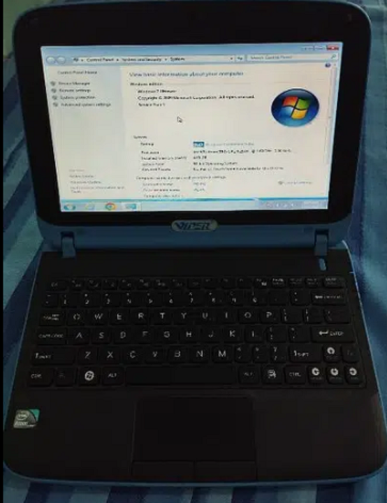 Hp Intel Atom ( Mini Laptop ) 10" HD Display