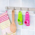 1/2PCs Multi Functional Ginger Garlic Grinding Slicer Mini Cutter Hand Press Grinding Crusher Chopper Kitchen Accessories. 
