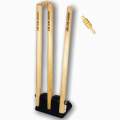 Hard Ball Cricket Spring Back Cricket Stumps – 28in Senior Stumps – Freestanding & Portable. 