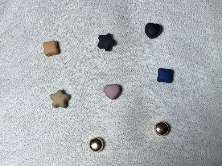 Strong%20Hijab%20Magnetic%20Pins%20No%20Snag%20Multi%20Use%20Hijab%20Magnets%20Professional%20Pinless%20Magnetic%20Hijab%20Pins%20-%20Image%204