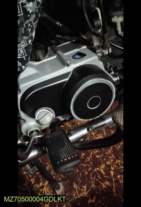 Engine%20Sticker%20Kit%20For%20Bike%20-%20Image%202