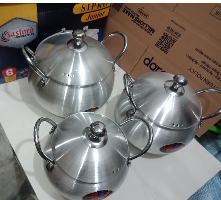 Belly%20Cooking%20Pot%20set%20with%20different%203%20Sizes,%20Capacity%203%20Liters,%205.5%20Liters%20and%208%20Liters%20Made%20in%20Pakistan%20-%20Image%203