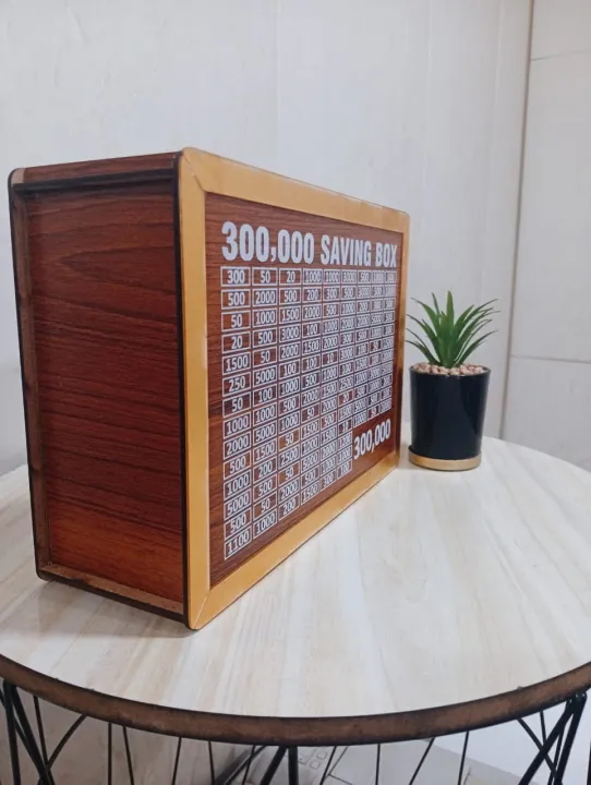 300,000%20Wooden%20Saving%20Box%20with%20Money%20Challenge%20Chart%20%E2%80%93%20Cash%20Collection%20Bank%20for%20Kids%20&%20Adults%20%E2%80%93%20Gift%20Idea%20in%20Pakistan%20-%20Image%202