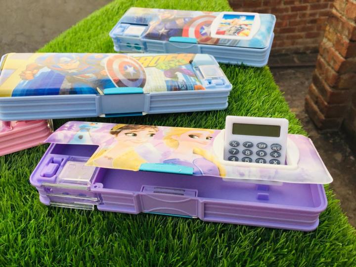 Calculator%20gometry%20box%20for%20boys%20&%20girls-cartoon%20characters%20gometry-%20gometry%20box%20for%20kids%20with%20rotating%20calculator%20with%20full%20battery%20health-100%20%25%20original%20pics%20and%20best%20quality%20with%20double%20sided%20-%20Image%206