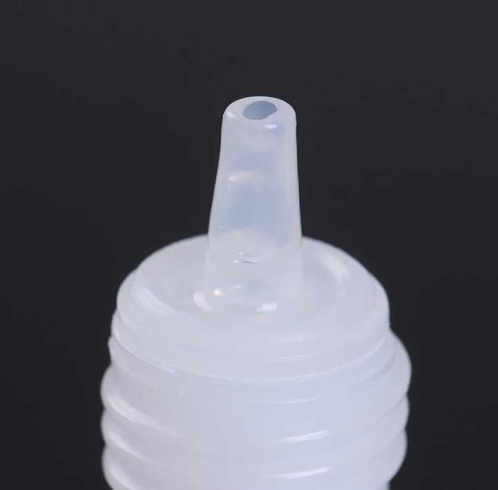 Nail%20Glue%20For%20Nail%20Art%20And%20Nail%20Decoration%20-%20Image%205