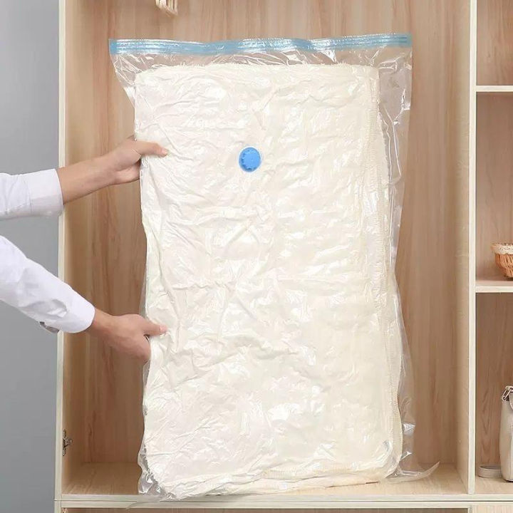 Pack%20Of%205%20Vacuum%20Storage%20Bags%20Reusable%20Compression%20Organizer%20Bags%20With%20Hand%20Pump%20-%20Image%206