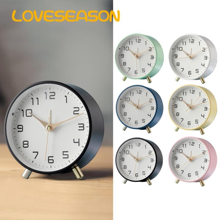 Retro Alarm Clock Vintage Analog Alarm Clock with Night Light Silent Snooze Function Battery Operated Bedroom Clock Silent Alarm Clock