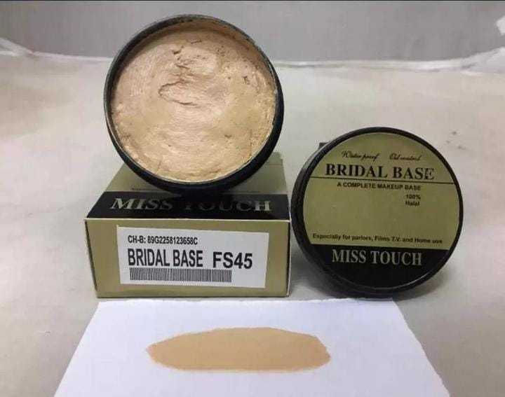 Bridal%20Base%20Full%20Coverage%20Bridal%20Base%20Long%20Lasting%20Makeup%20Miss%20Touch%20-%20Image%208