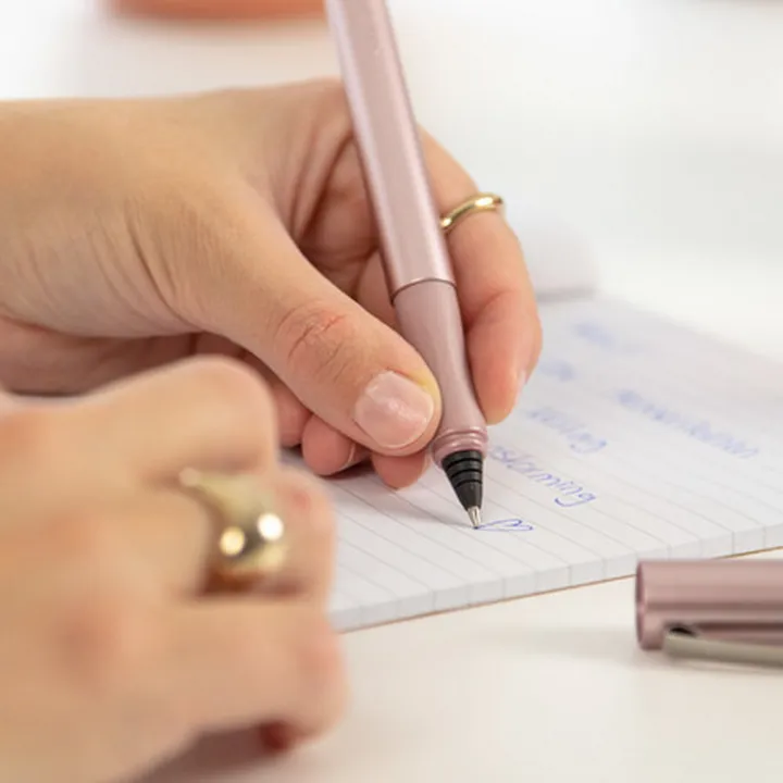 Schneider%20Ceod%20Shiny%20Rollerball%20ink%20Pen%20-%20M%20(Refillable)%20Cartridge%20Rollerball%20pen%20-%20Suitable%20for%20Standard%20ink%20Cartridge%20-%20Converter%20Separately%20available,%20not%20included%20in%20pack%20-%20Fountain%20ink%20pen%20-%20Schneider%20Fountain%20pen%20-%20Schneider%20pen%20-%20Image%203