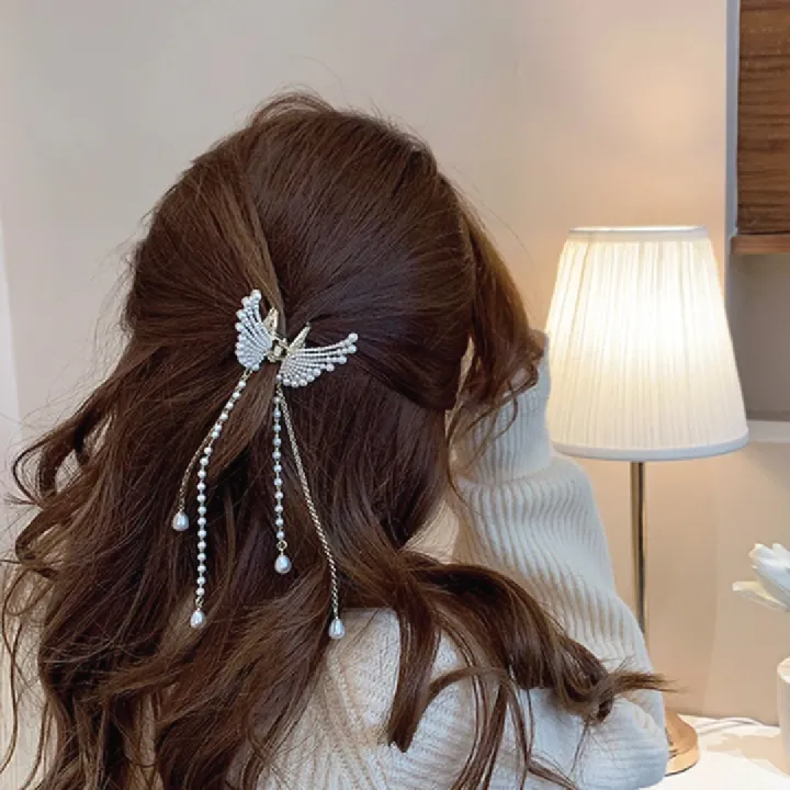 Butterfly%20Tassel%20Hair%20Claw%20Clip%20-%20Elegant%20Non-Slip%20Metal%20Hair%20Accessories%20for%20Thick%20or%20Long%20Hair%20-%20Image%204
